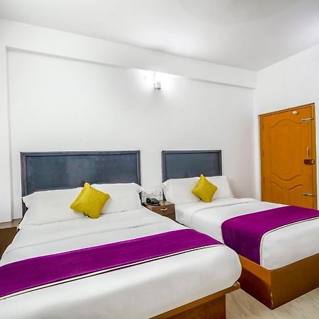 Fabhotel Abrigo Residency Anaviratty Luaran gambar