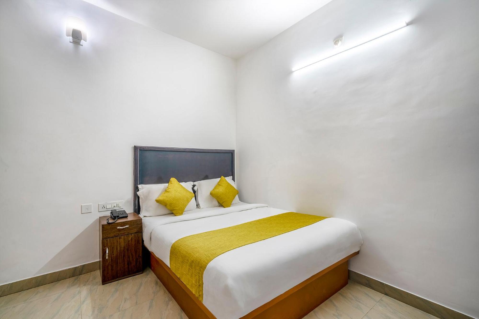 Fabhotel Abrigo Residency Anaviratty Luaran gambar
