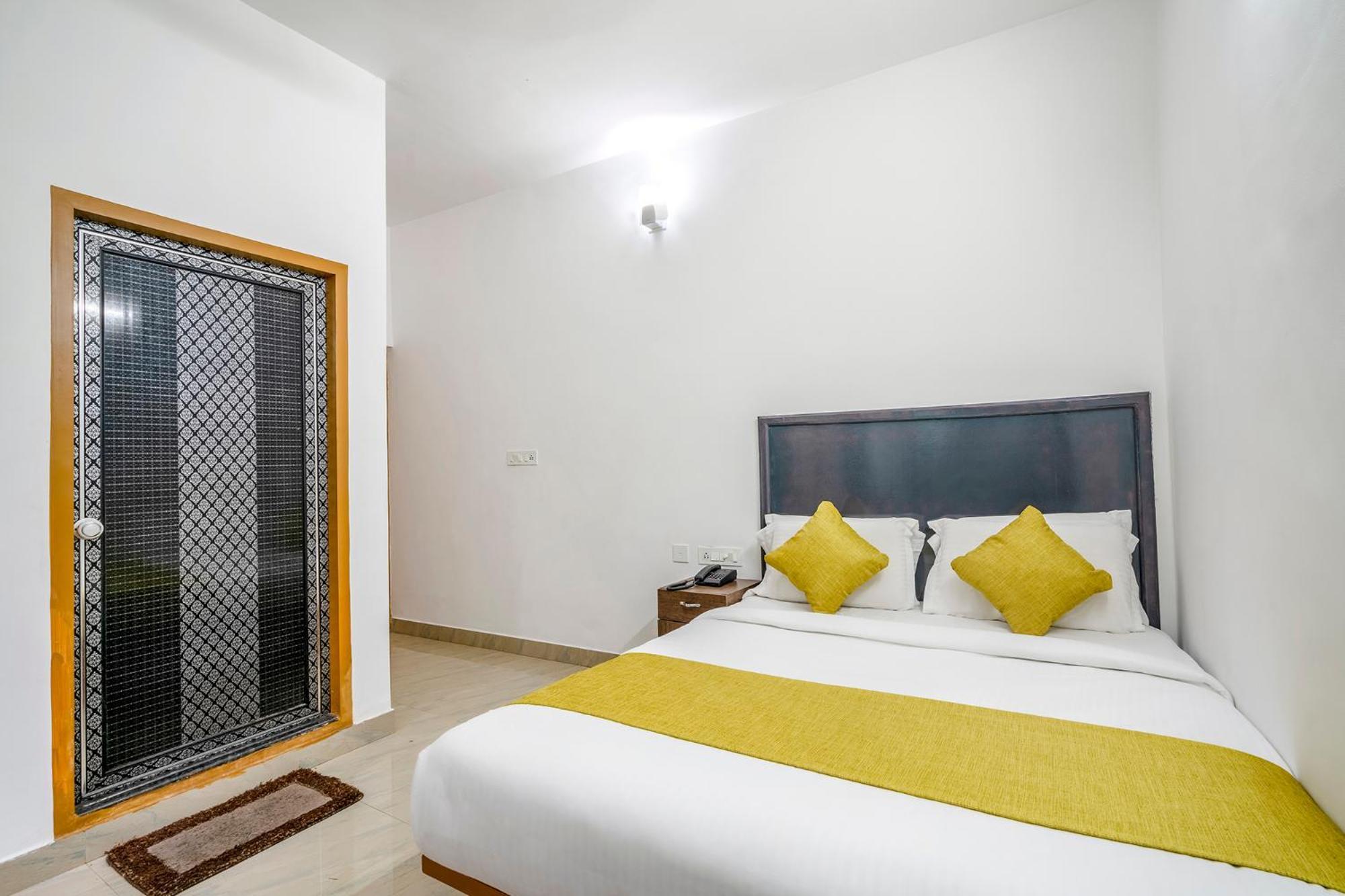 Fabhotel Abrigo Residency Anaviratty Luaran gambar