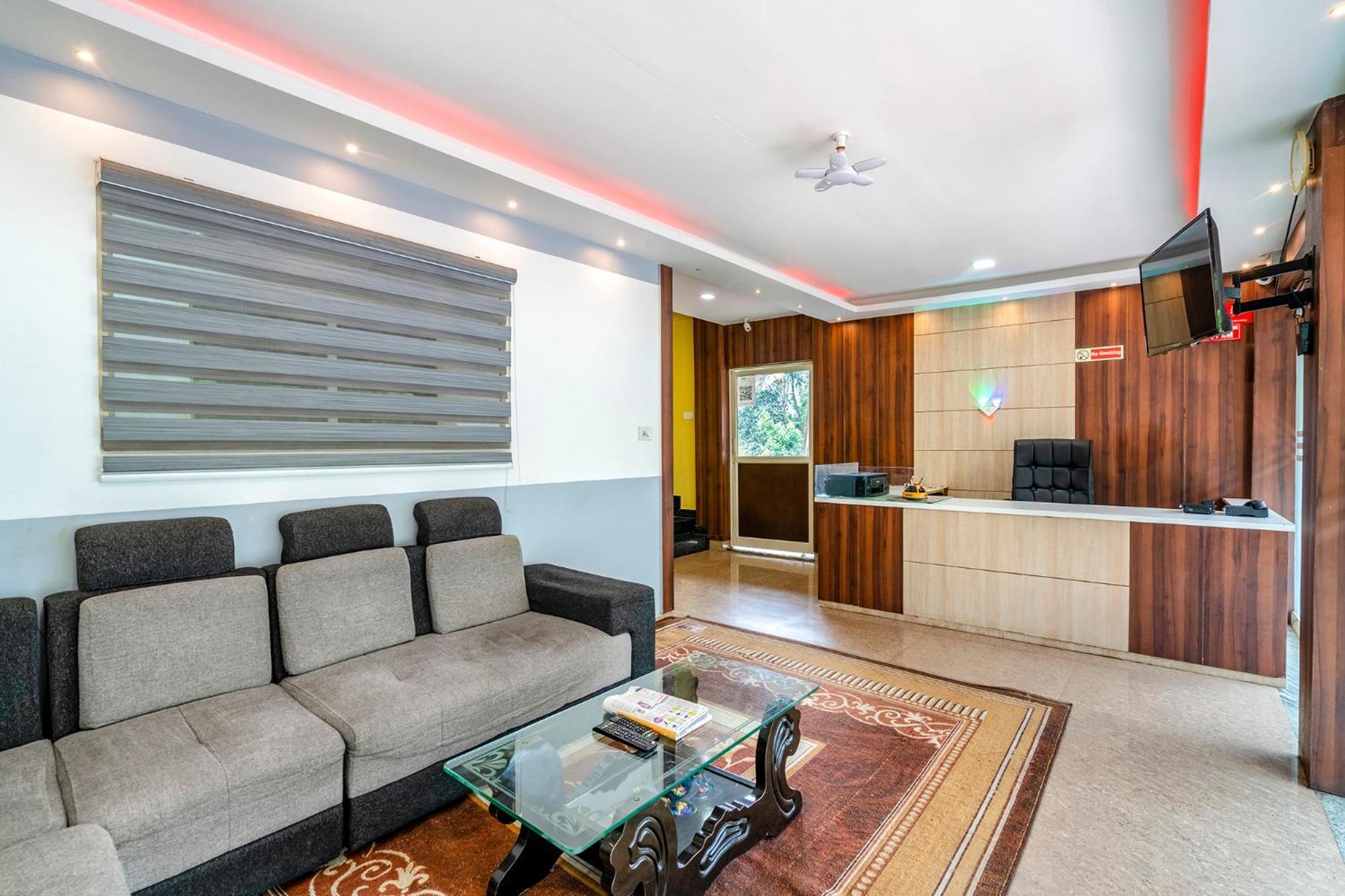 Fabhotel Abrigo Residency Anaviratty Luaran gambar