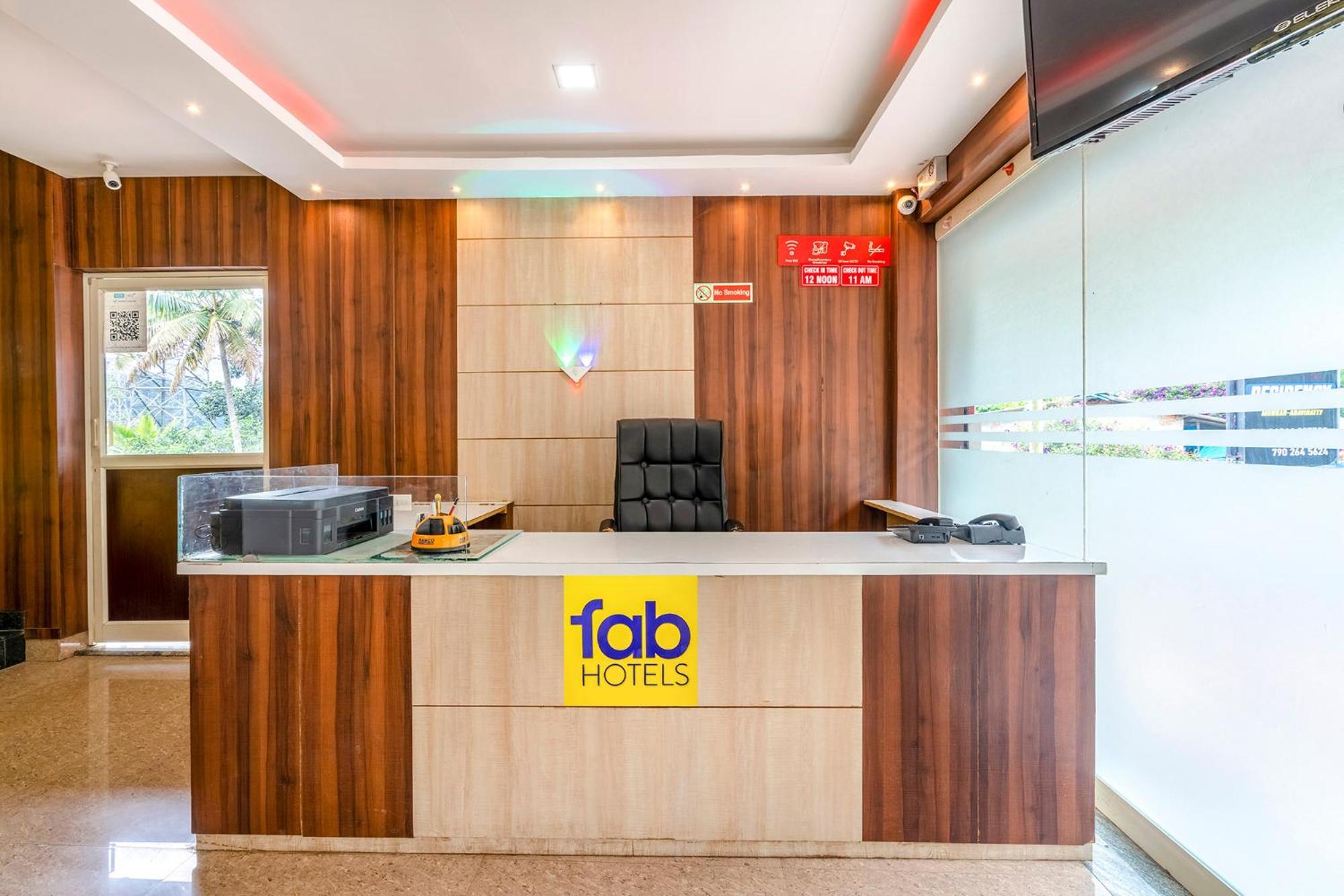 Fabhotel Abrigo Residency Anaviratty Luaran gambar